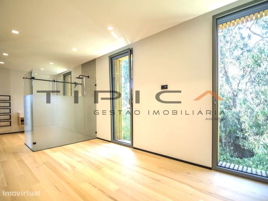 Moradia LUXO Condomínio Privado-18