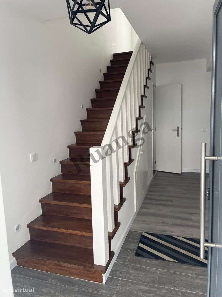 Apartamento T3 Duplex para Venda em Vila Nova de Santo André-15