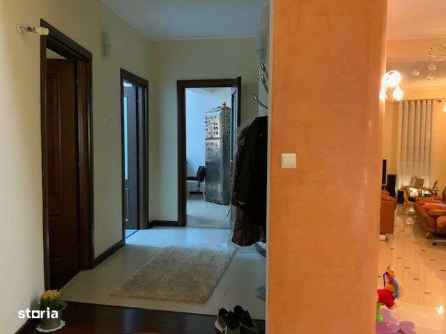 CASA IN CENTRUL ORASULUI BUZAU - Imagine principală: 5/11