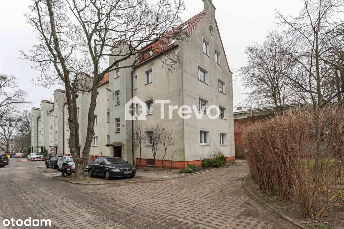 CO miejskie | Oliwa | Prywatny parking |Przy lesie-9