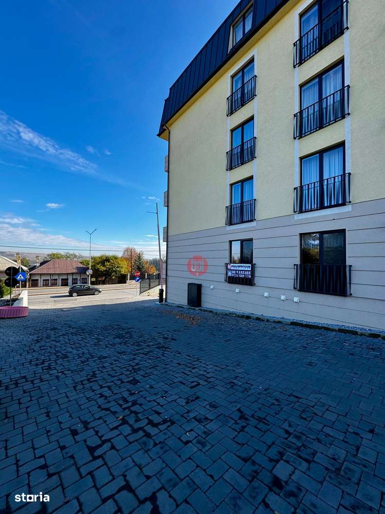 SE VINDE Apartament cu 4camere+boxa+3locuri de parcare, in Falticeni-18