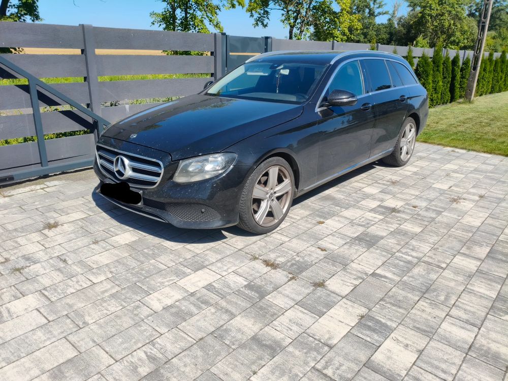 Mercedes-Benz E W213 (2016-2023) 200 d 9G-TRONIC 2017