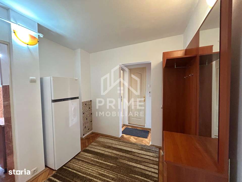 Apartament cu 2 camere, decomandat, etaj 3/4 cu boxa-3