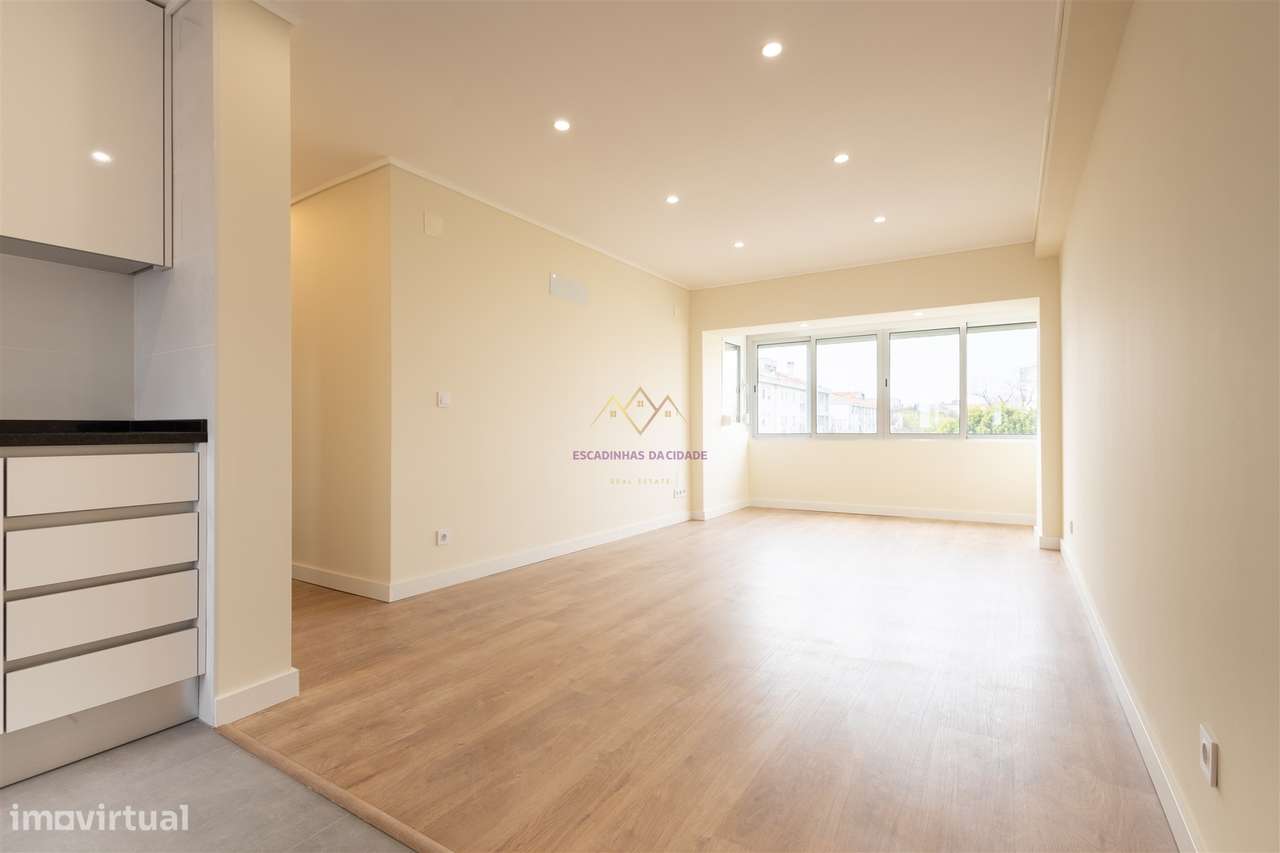 T3 Renovado Olivais com Vista Rio-1