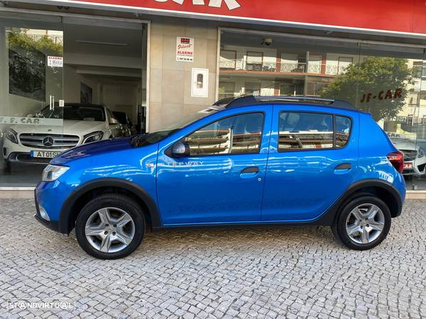 Dacia Sandero 0.9 TCe Stepway - 11