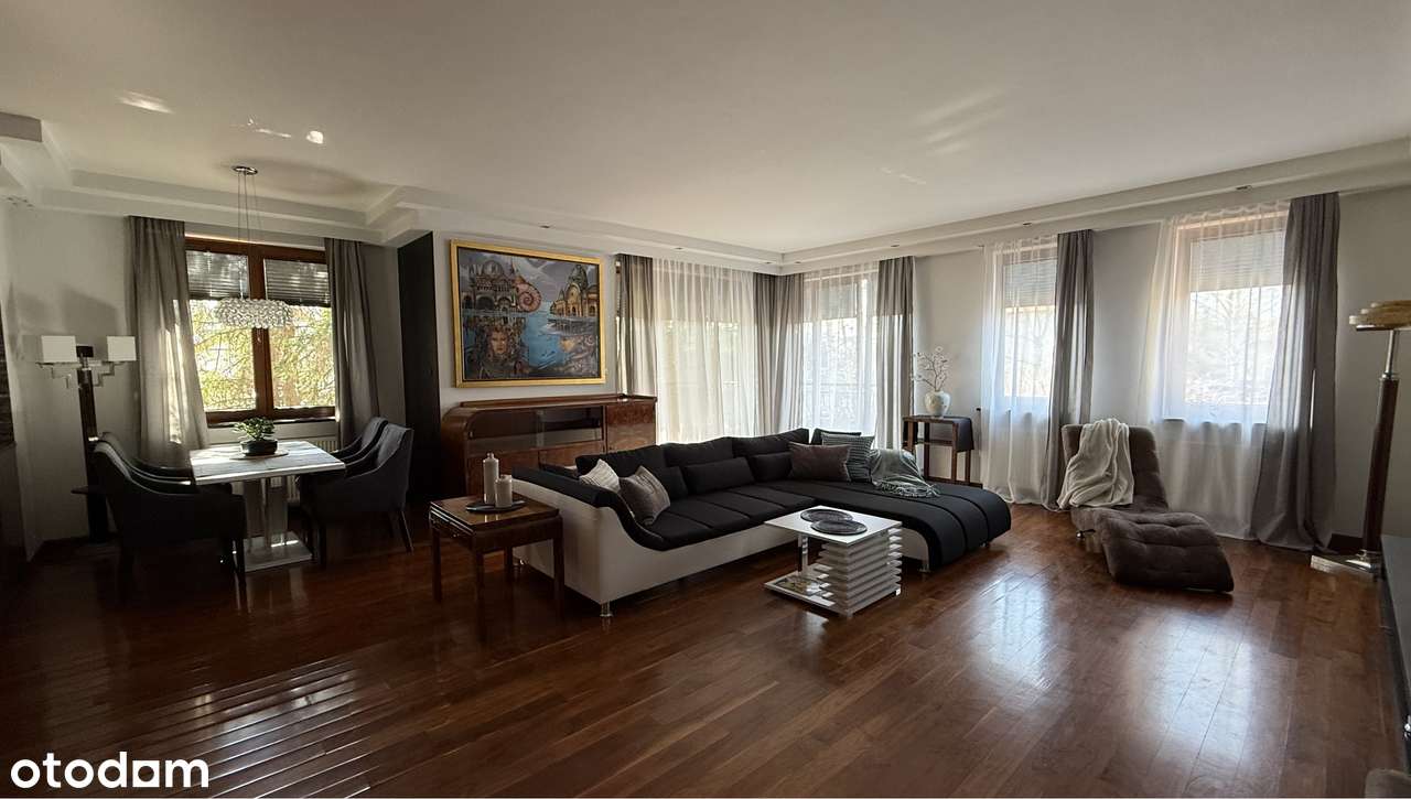 Przestronny 137 m2 apartament z garażem – Wilanów, Zawady (Plac Vogla)