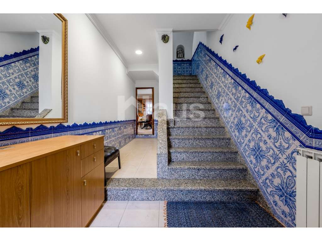 Moradia T2 mobilada com logradouro - Grande imagem: 5/24