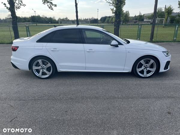 Audi A4 - 4