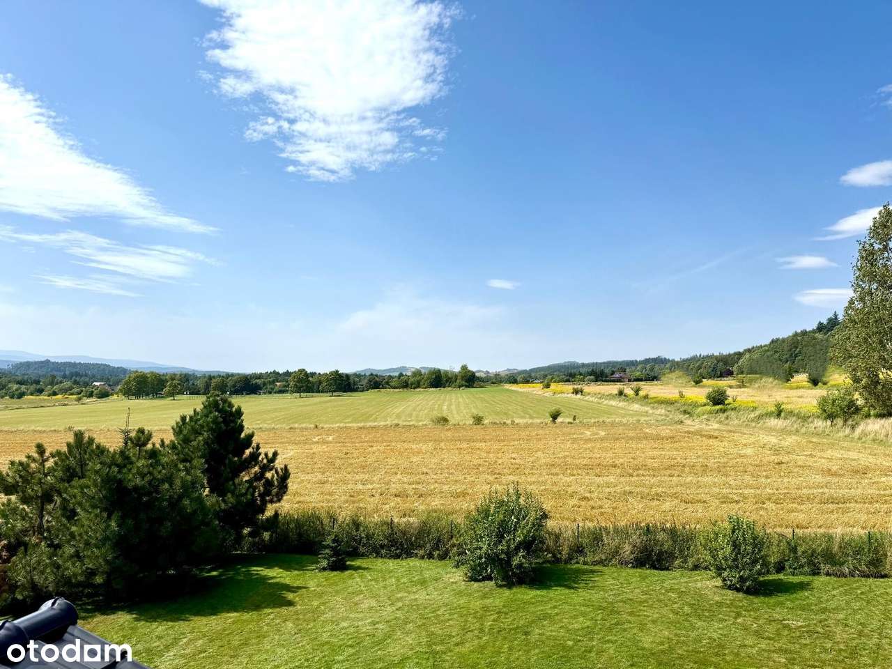 Duży dom do zamieszkania w Komarnie. Polecam-19