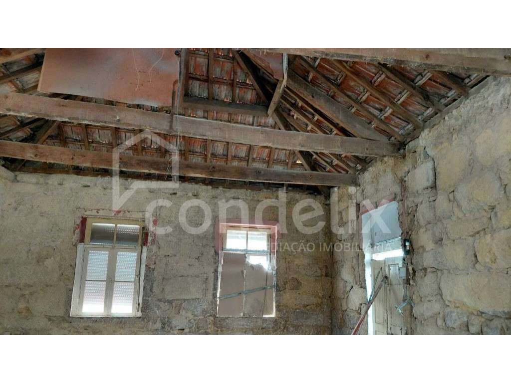 Moradia para recuperar em Matosinhos, com projeto aprovado-5