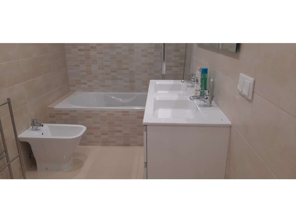 T1 novo arrendamento ao Ano em Quarteira - Grande imagem: 5/12