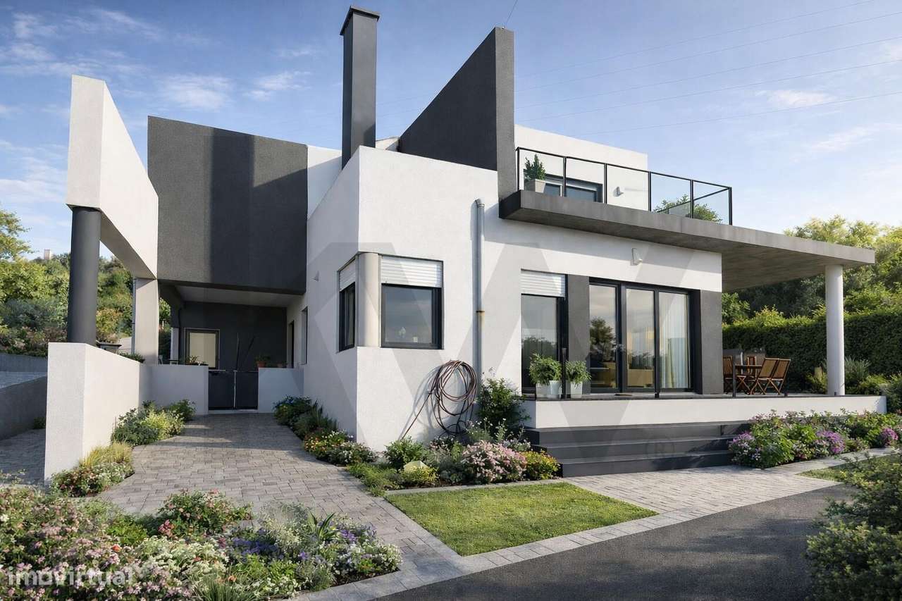 Casa T4 com jardim privativo na Serra do Louro | Espaço, luz e potenci - Grande imagem: 2/60