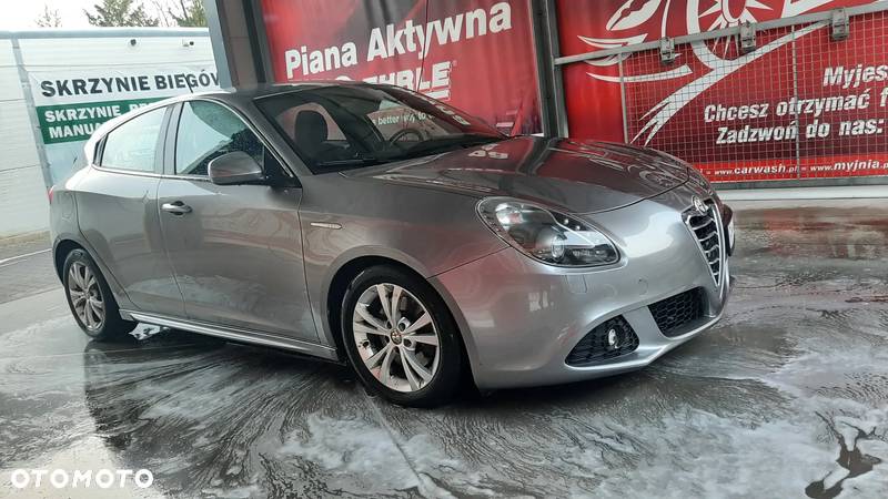 Alfa Romeo Giulietta 2.0 JTDM 16V - 1