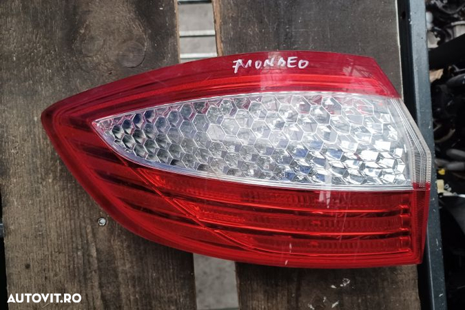 Lampa stop stanga pe aripa Ford Mondeo 4  [din 2007 pana  2010] seria wagon - 2