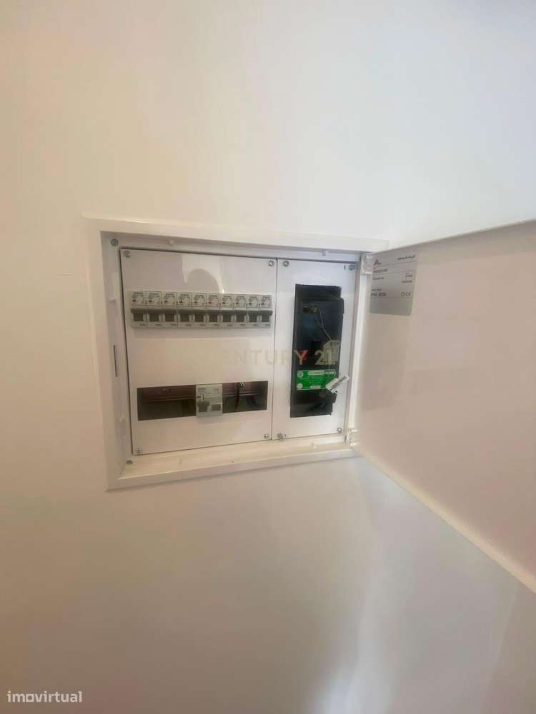 Apartamento T2 com possibilidade de utilização como T3 | Excelente loc-13
