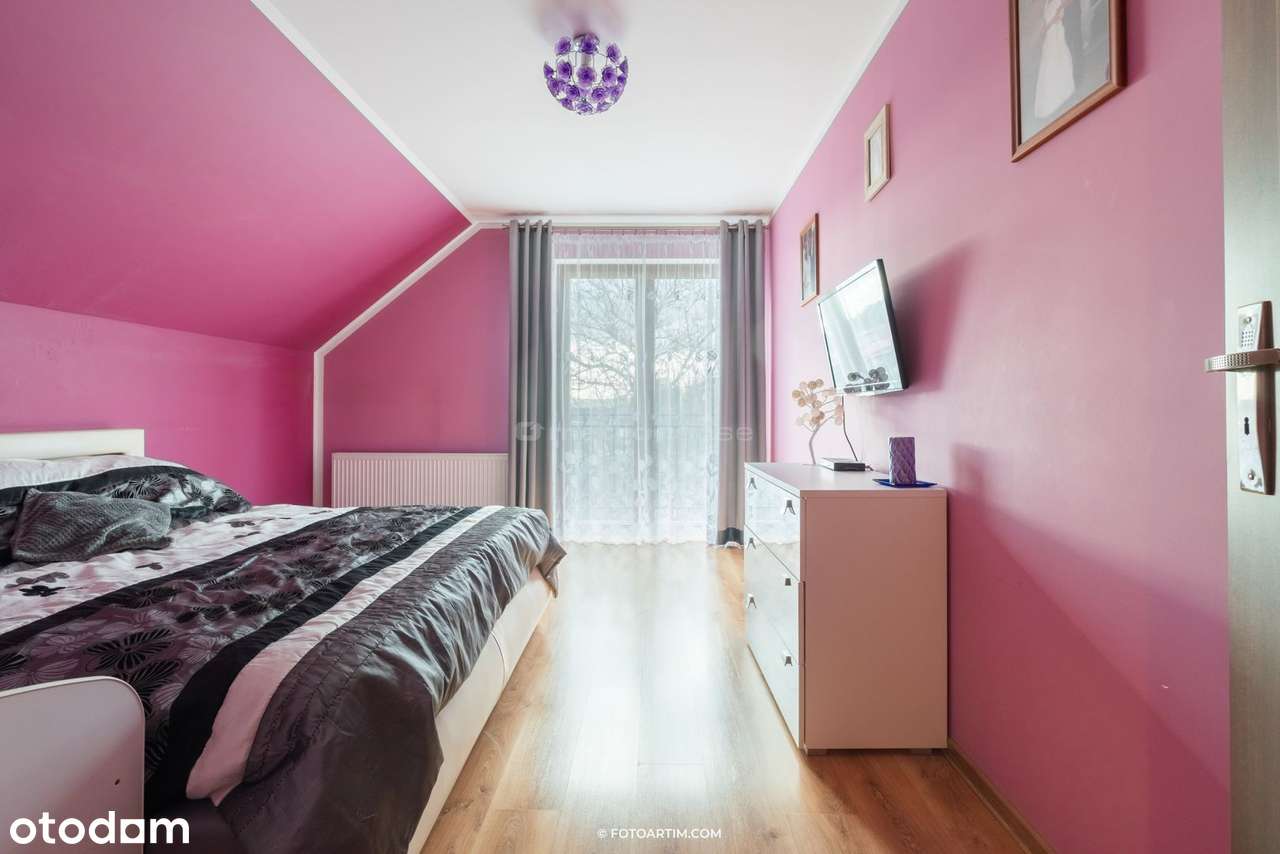 Komfortowy dom położony na obrzeżach miasta.-7