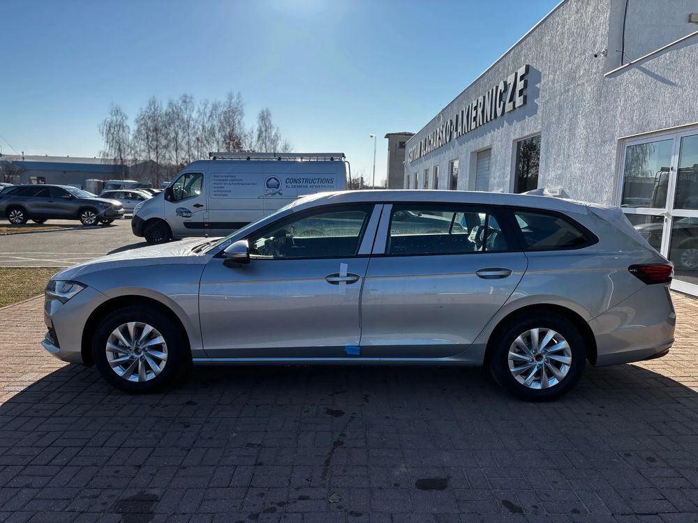 SKODA SUPERB Superb Combi Essence 1,5 TSI m-HEV 150 KM 7-biegowa DSG
