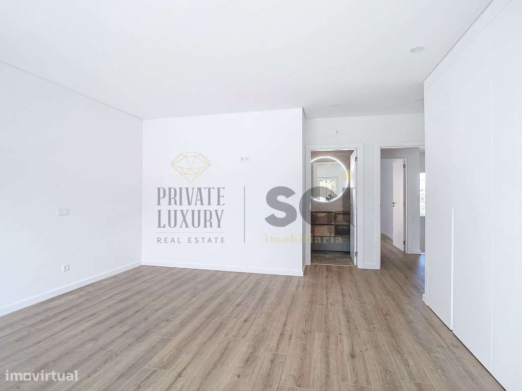 Moradia T4 na Charneca da Caparica | Piscina e Garagem-7