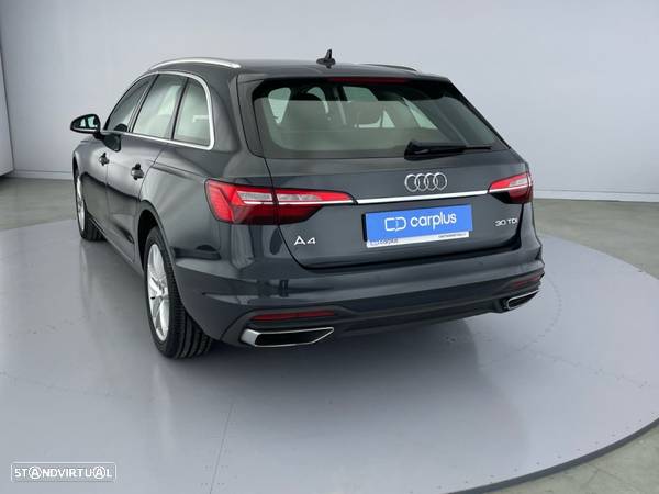 Audi A4 Avant 30 TDI S tronic - 29