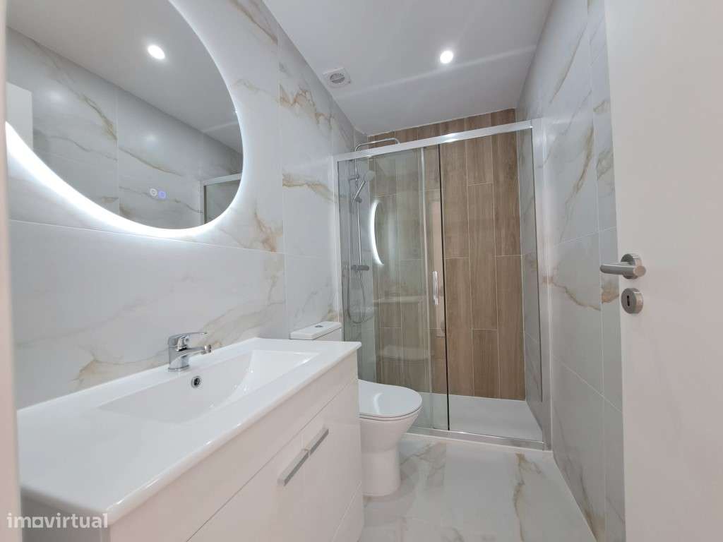 Acolhedor apartamento T1, próximo a Comércio e Serviços, totalmente...-25