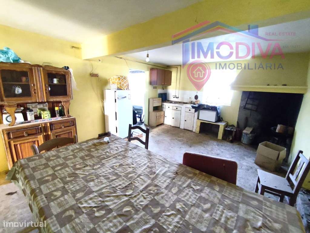 Moradia Isolada T3 com Terreno e Garagem em Bairradas, Figueiró dos...-26