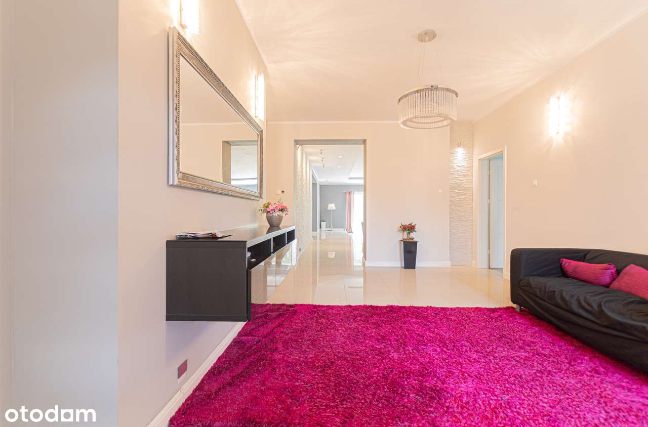 Willa z Duszą i Potencjałem w Łomiankach – 1000 m² luksusu-12