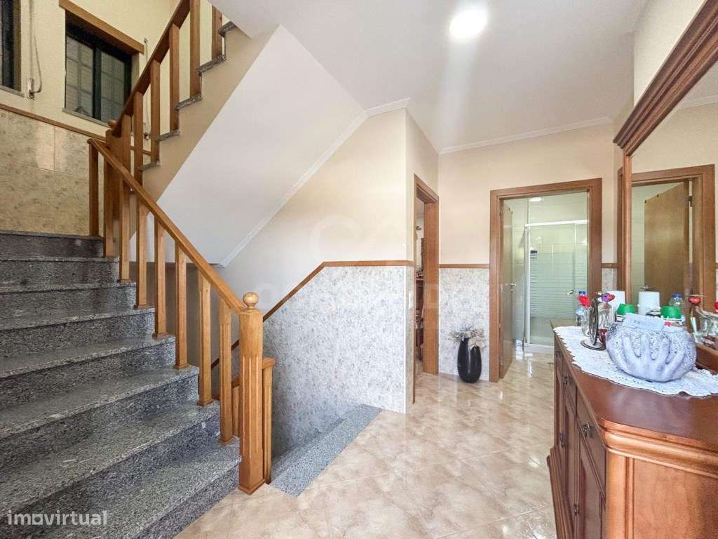 Moradia T4 independente em Castelo Branco-55