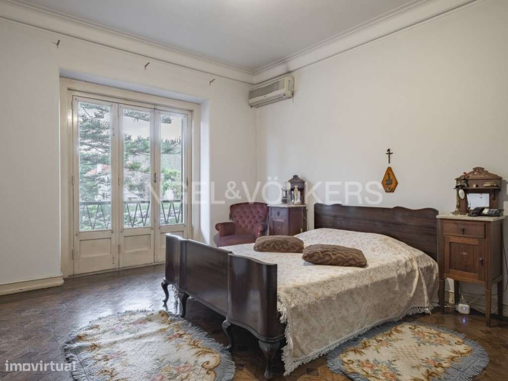 Moradia Isolada com Terreno de 1.300 m² em Alvalade-12