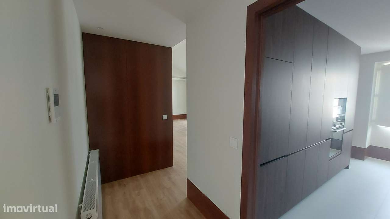 Apartamento T2 c/ lugar de garagem no Centro de Viana do Castelo - Grande imagem: 5/20