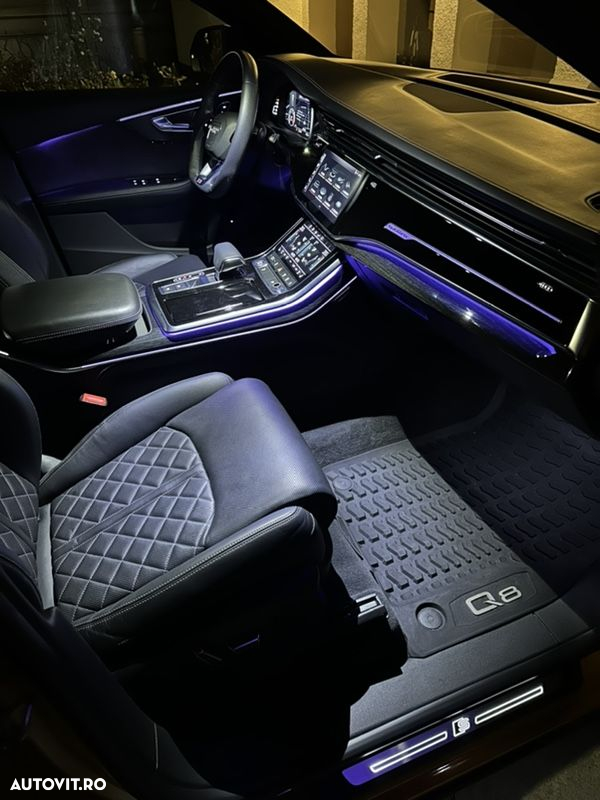 Audi Q8 - 40