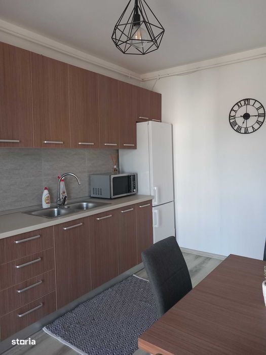 Apartament cu 1 camere de vanzare in Floresti, zona Eroilor