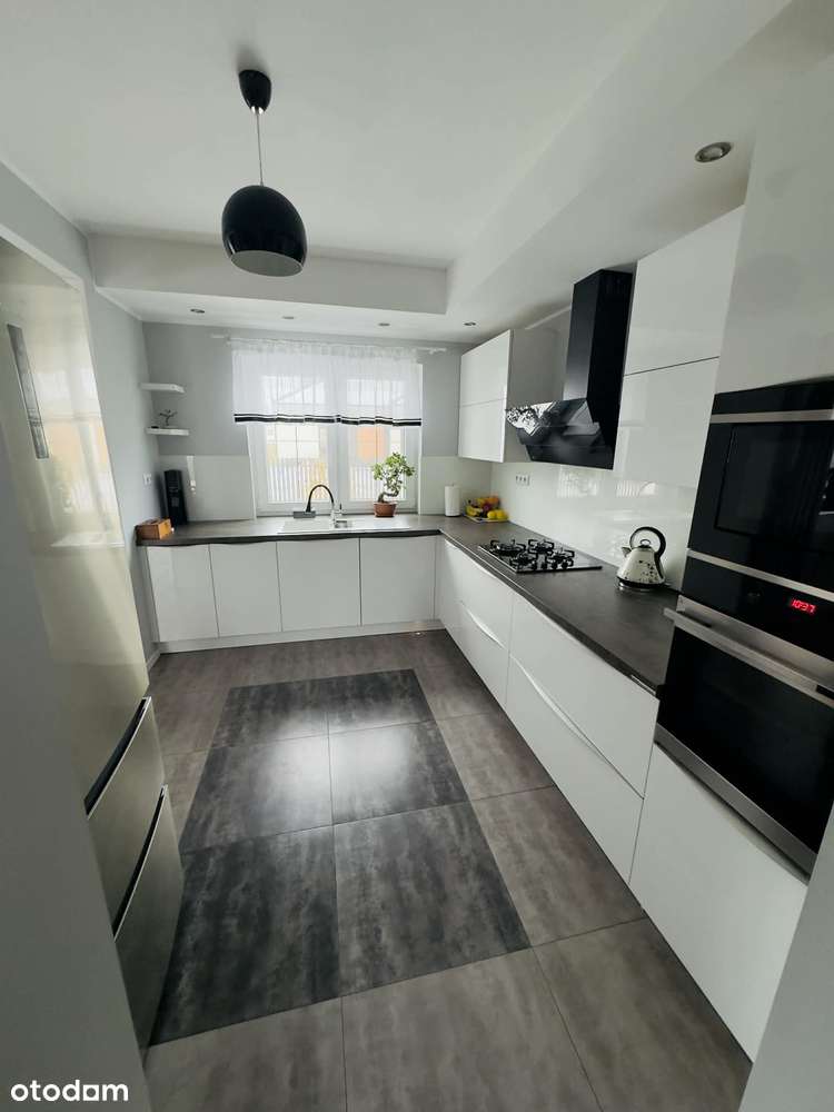 Dom jednorodzinny - Pełny obrazek: 4/19