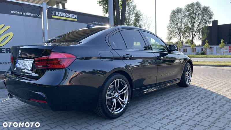 BMW Seria 3 320d xDrive - 11