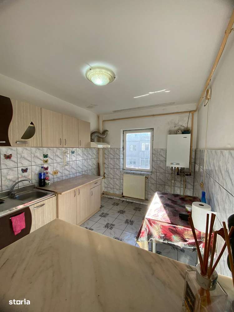 2 CAMERE la etajul 3 cu centrala Logofat Tautu-2