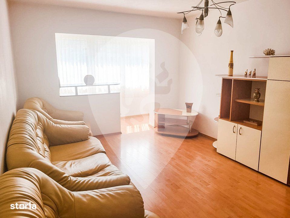 Apartament cu 3 camere de vanzare pe Calea Bucuresti