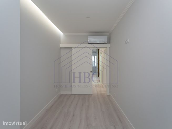 APARTAMENTO T2 RENOVADO, PRÓXIMO DO JARDIM DO PRÍNCIPE REAL-14