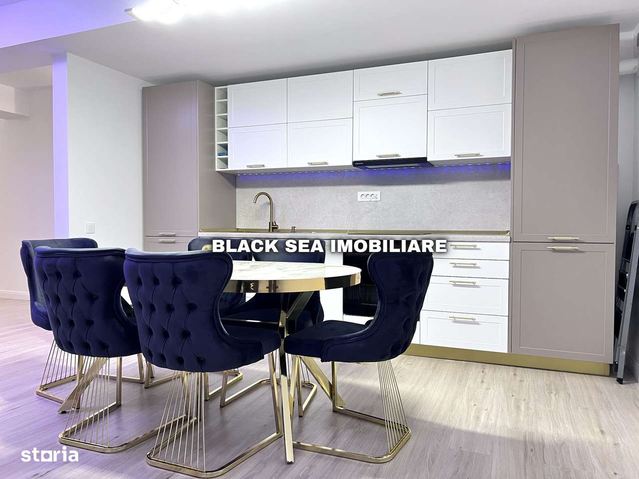 Apartament 3 camere de vanzare - Frontal Mare - Ocazie-3