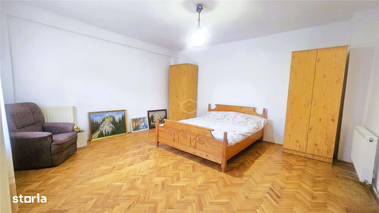 VIDEO | Casa spatioasa cu 8 camere, garaj si curte proprie | Baritiu-12