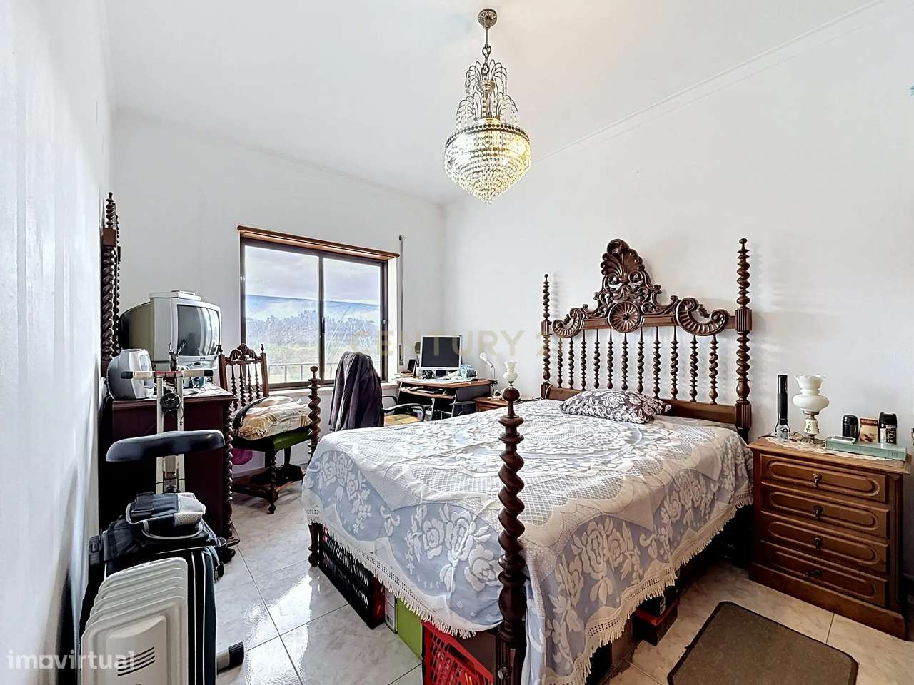 Apartamento T3 em Amora, Seixal - Oportunidade Única!-15