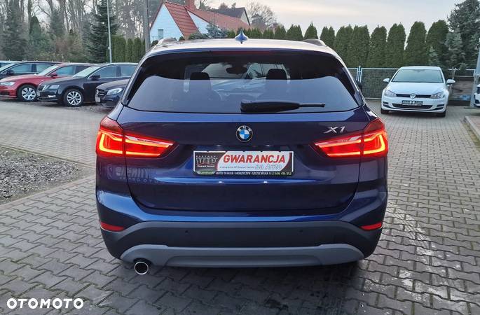 BMW X1 sDrive18d sport - 10