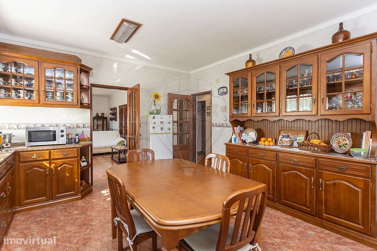 Moradia T4 para venda-33