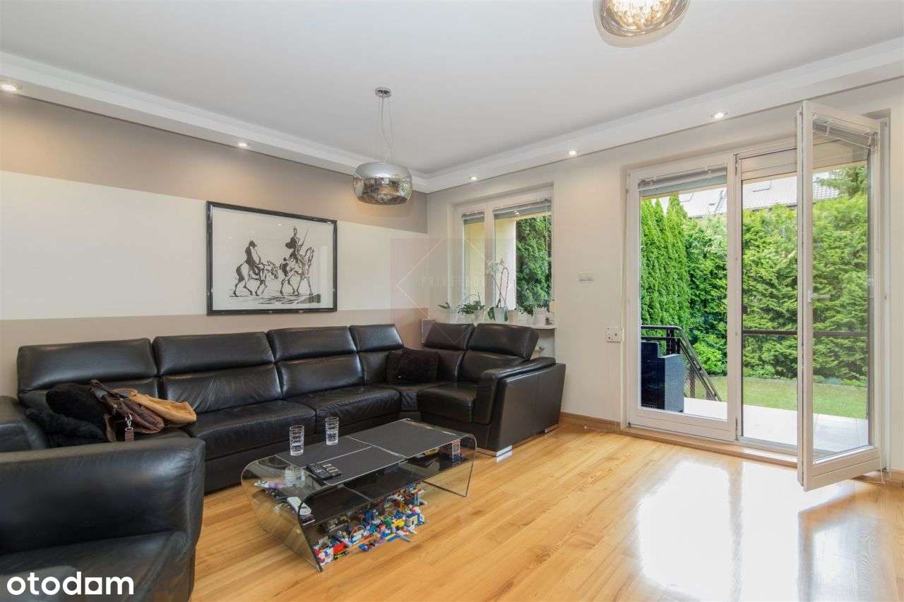 Dom z widokiem na zieleń przy metrze Natolin-2