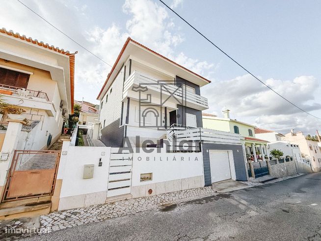 Moradia Espaçosa e Bem Localizada no Centro de Alenquer-24
