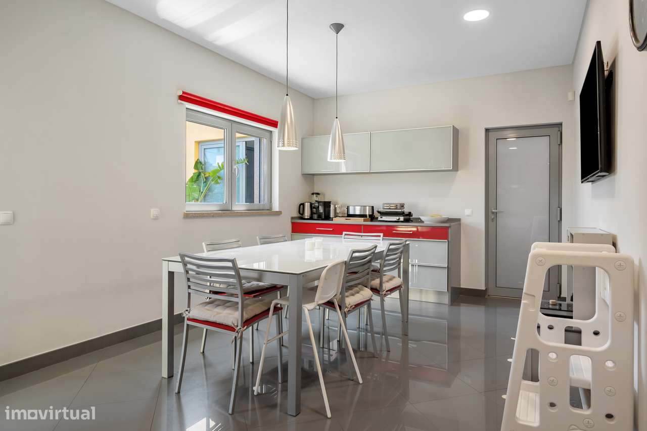 Moradia T3 com 1 Suíte e Garagem (Piso radiante em toda a moradia)-13