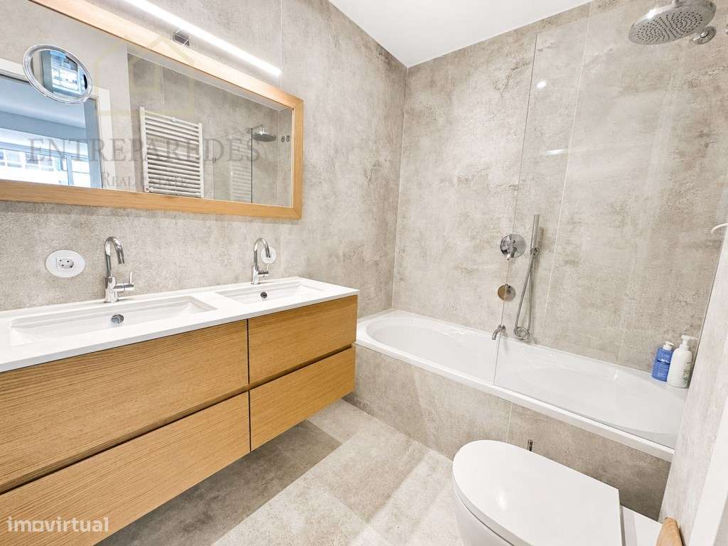 Apartamento T3 na Primeira Linha de Mar | Avenida do Brasil - Foz d...-12