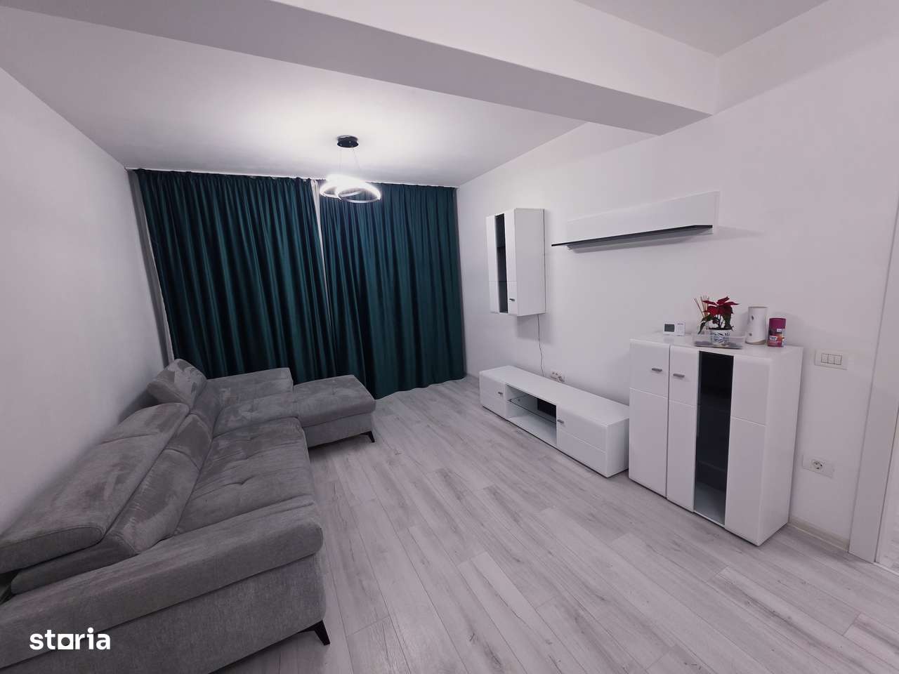 Inchiruez 2 camere Coresi Platinum.cu parcare subterana - Imagine principală: 5/9