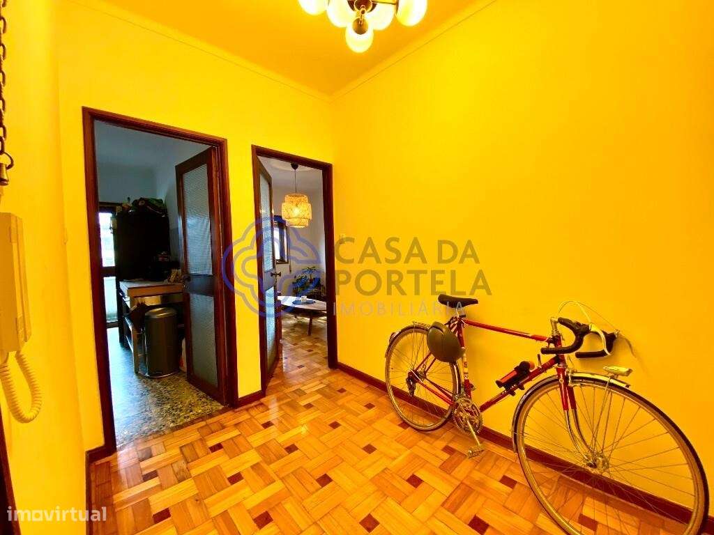 Apartamento T2+1 com duas frentes, três varandas, aparcamento exclusiv - Grande imagem: 3/31