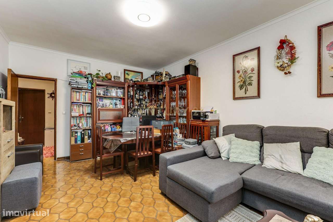 Apartamento T2 com 87 m² em excelente estado – São João da Talha - Grande imagem: 4/21