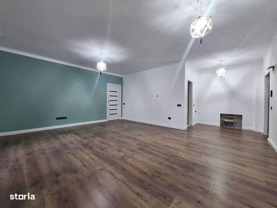 Apartament cu 2 camere, 58 mp, balcon, zona Teilor - Imagine principală: 2/7