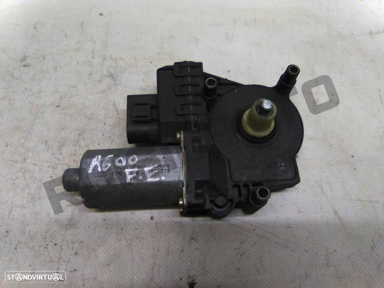 Motor Elevador Frente Esquerdo Confort  Audi A6 (4b2, C5) - 1